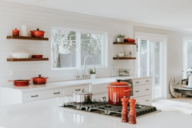 Top 10 Kitchen Appliances Every Home Chef Needs